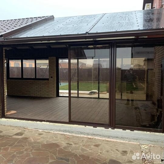 Двустворчатые окна для веранды