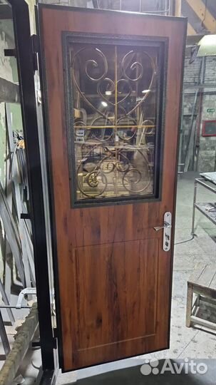 Дверь входная железная уличная утепленная бу