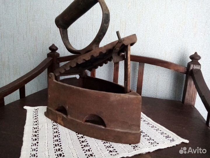 Утюги антикварные