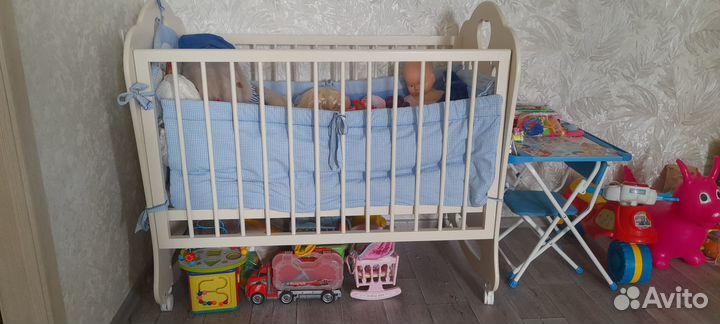 Продам детскую кроватку