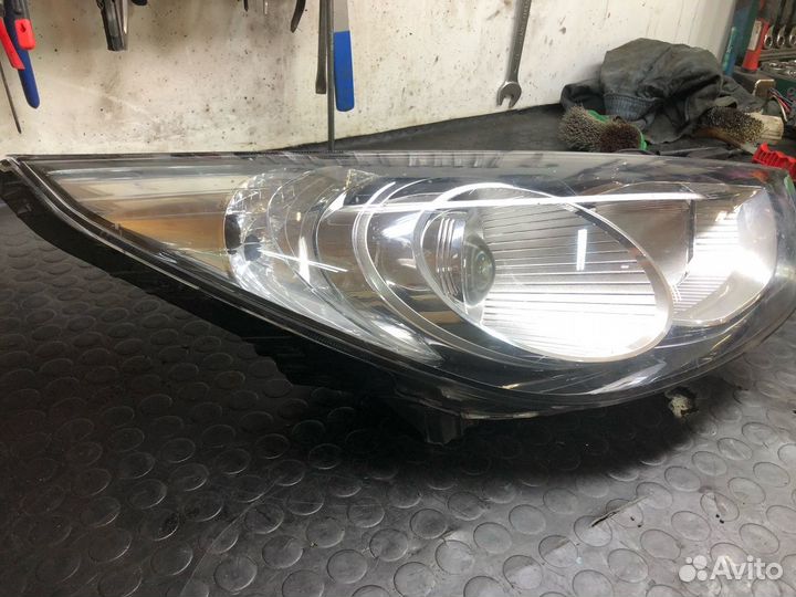 Фара правая Hyundai IX35 (2010-2013)
