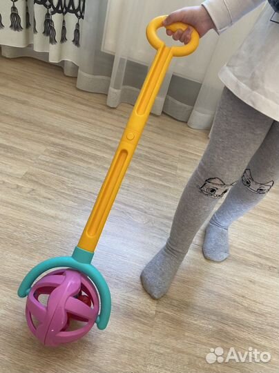 Каталка с ручкой детская