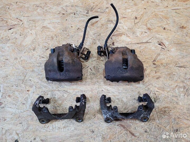 Суппорт тормозной передний Audi A6 C5 (1997—2001)