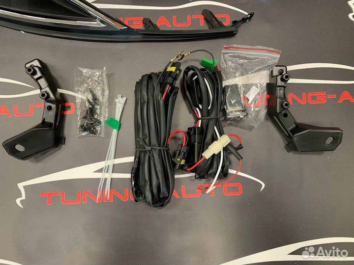 Противотуманные фары Toyota Noah (R80 ) H0740