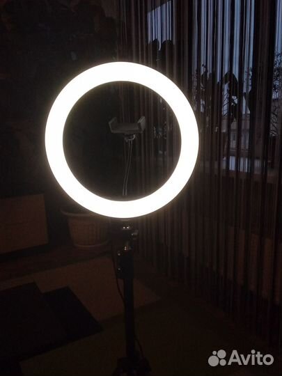 Кольцевая лампа со штативом бу