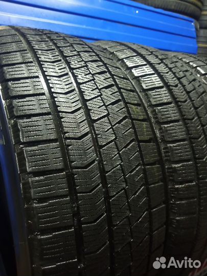 Bridgestone Blizzak VRX2 225/45 R18 91Q