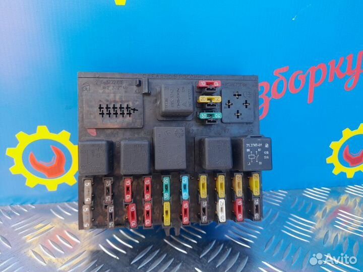 Блок предохранителей LADA (Ваз) 2110 седан 1.5