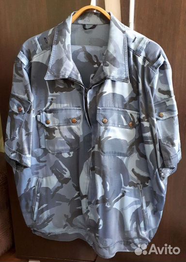 Костюмы военные