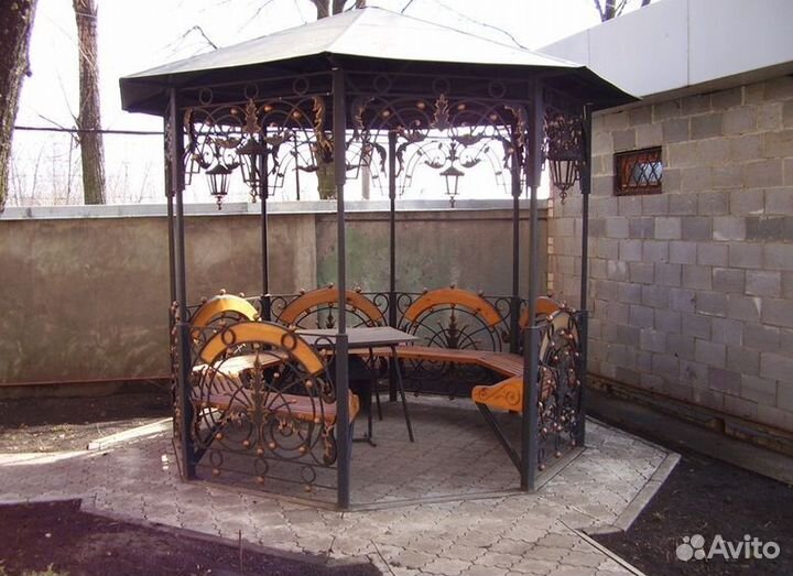 Кованая беседка