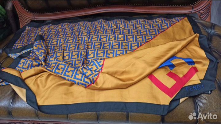 Шелковый платок fendi 1.00cm монограмма