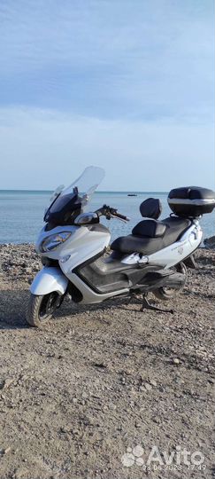 Suzuki burgman skywave 650