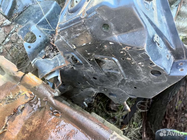 Лонжерон передний левый infiniti m35 y50