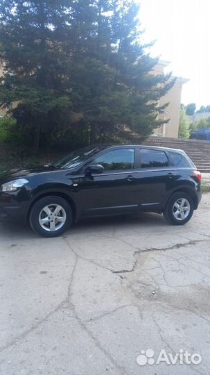 Nissan Qashqai 1.6 CVT, 2012, 199 112 км