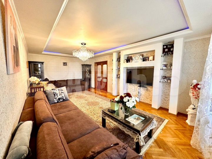 3-к. квартира, 125 м², 1/5 эт.