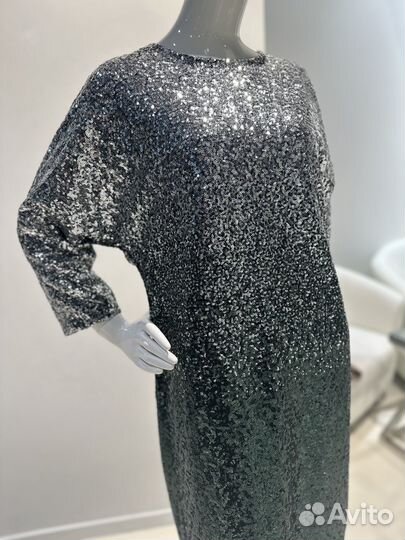 Коктейльное платье с пайетками