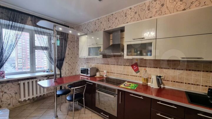 3-к. квартира, 100,7 м², 6/12 эт.