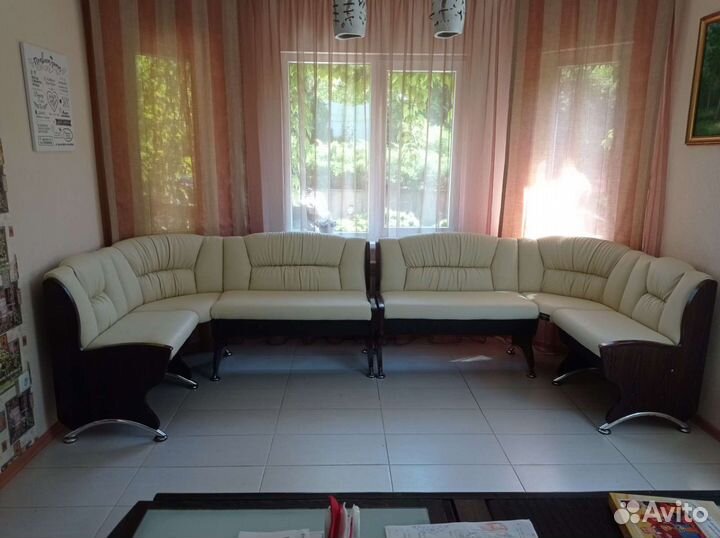 Реставрация мягкой мебели, перетяжка на дому