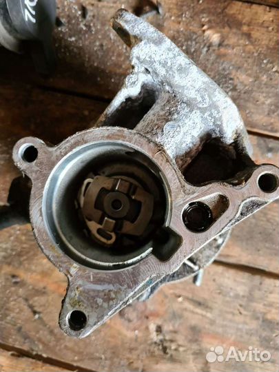 Вакуумный насос 06h145100ab для двс cawa