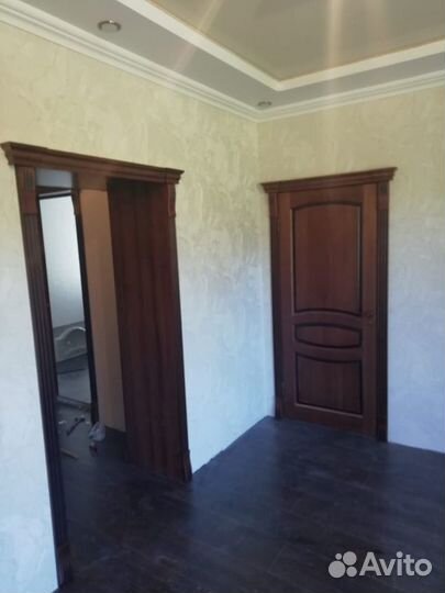 Установка межкомнатных дверей