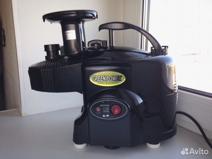 Шнековая соковыжималка Green Power Kempo KP-E1304