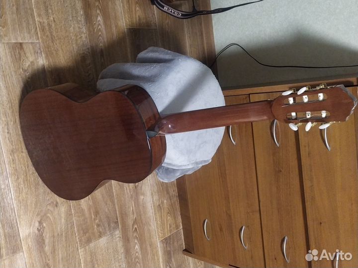 Гитара классическая 6 струнная