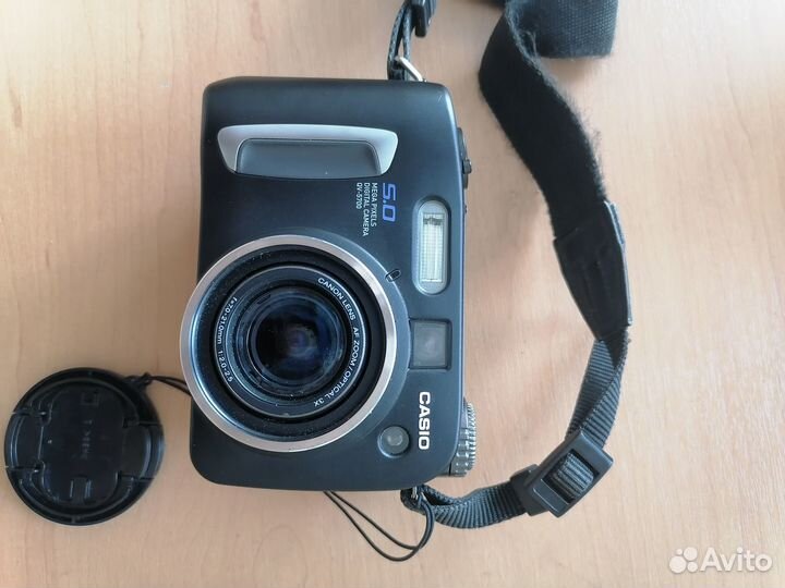 Фотоаппарат Casio QV-5700