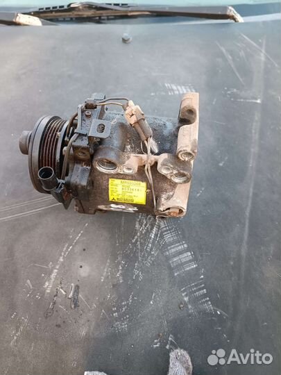 Компрессор кондиционера Mitsubishi galant 8 2.4