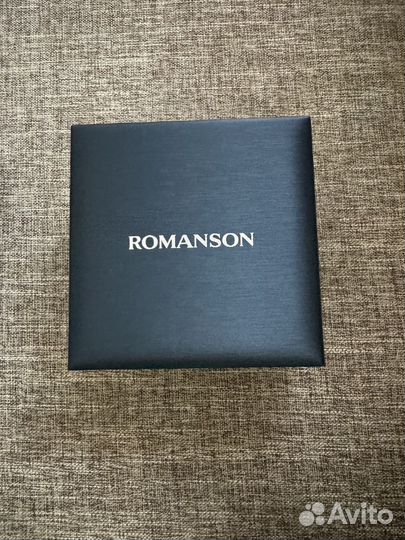 Часы женские Romanson