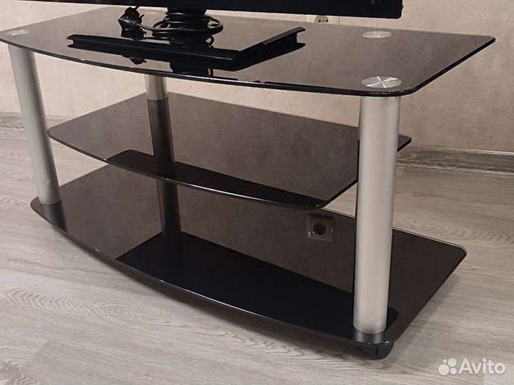 Тумбочка под телевизор