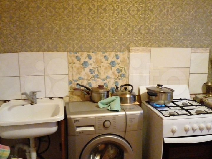 Комната 14 м² в 1-к., 1/2 эт.