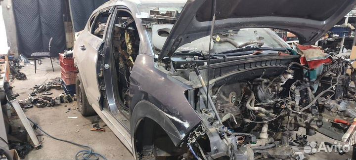 В разборе Hyundai Tucson 3 по детально