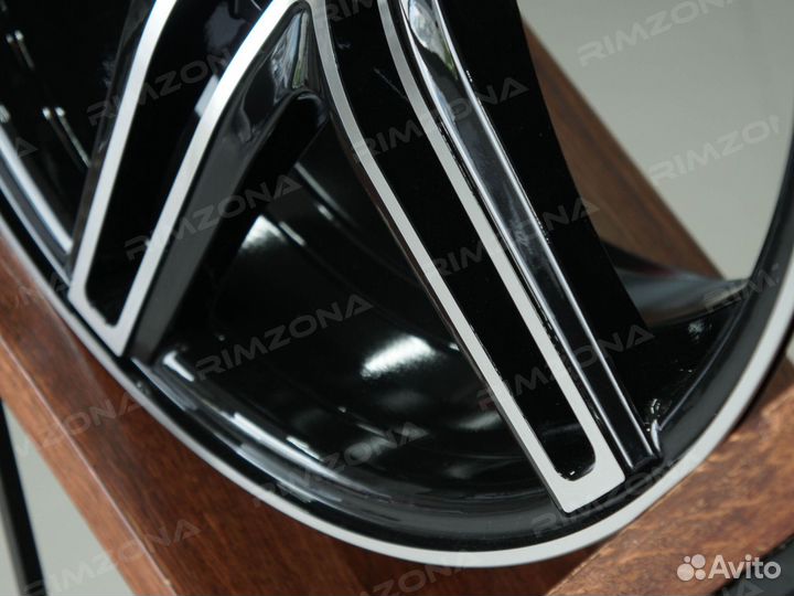 Литые диски Vossen R17 на Mitsubishi. Арт691