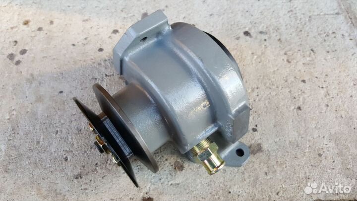 Водяной насос (помпа ) двигателя ямз-236