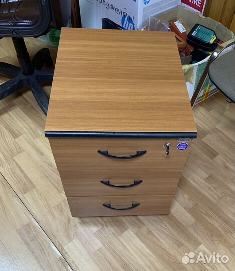 Комплект офисной мебели