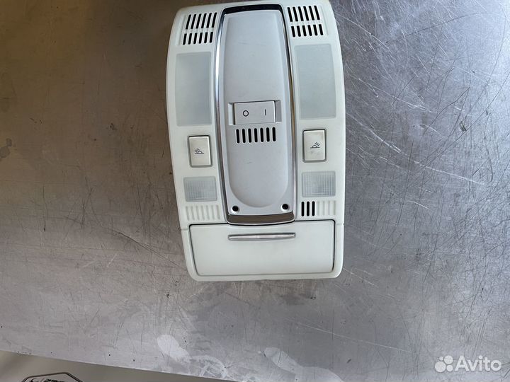 Плафон салона audi A6C6 4F0947135H