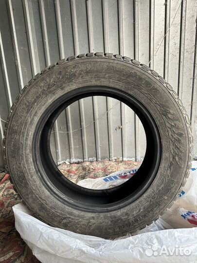 Nokian Tyres Hakkapeliitta 9 SUV 215/65 R17 103
