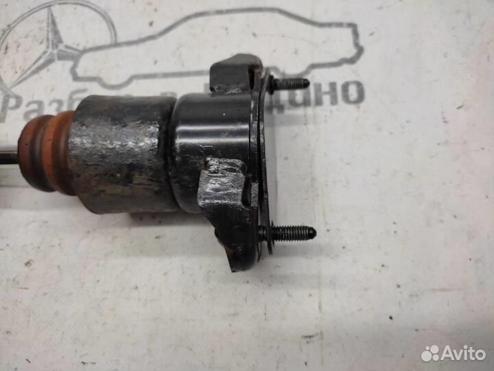 Стойки задние w251 R-class 272.967 03.2007