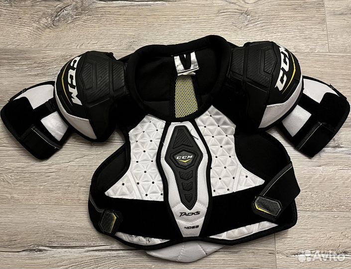 Нагрудник хоккейный CCM tacks 4052 JR M