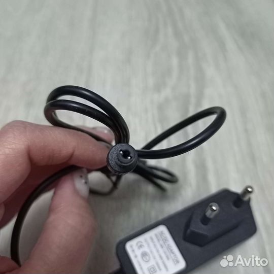 Адаптер питания 12V 1.5A