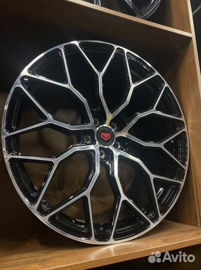 Кованые Диски Vossen Design R22 5x112