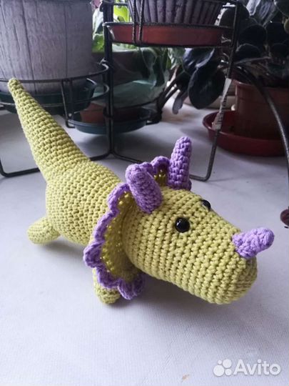 Игрушка динозавр трицератопс. 26см.Ручная работа