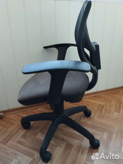 Компьютерное кресло бу