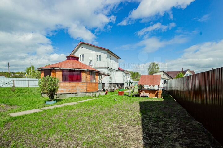 Дом 160 м² на участке 8,5 сот.