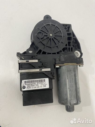 Моторчик стеклоподъемника VW EOS 2008 1Q0959703