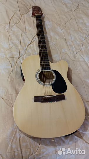 Акустическая гитара