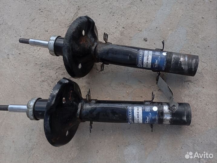 Стойки передние