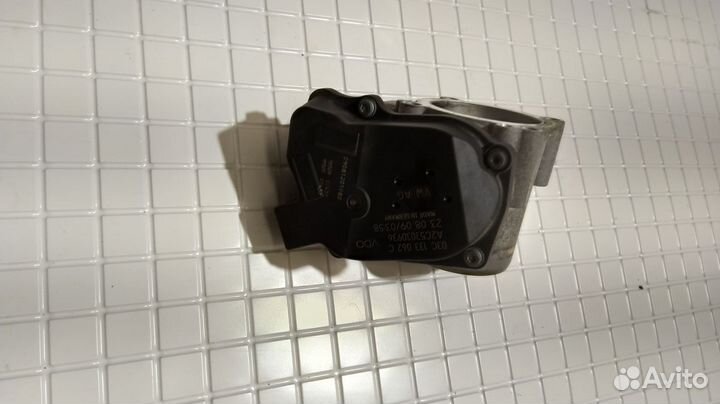 Дроссельная заслонка Volkswagen Golf IV 1.4