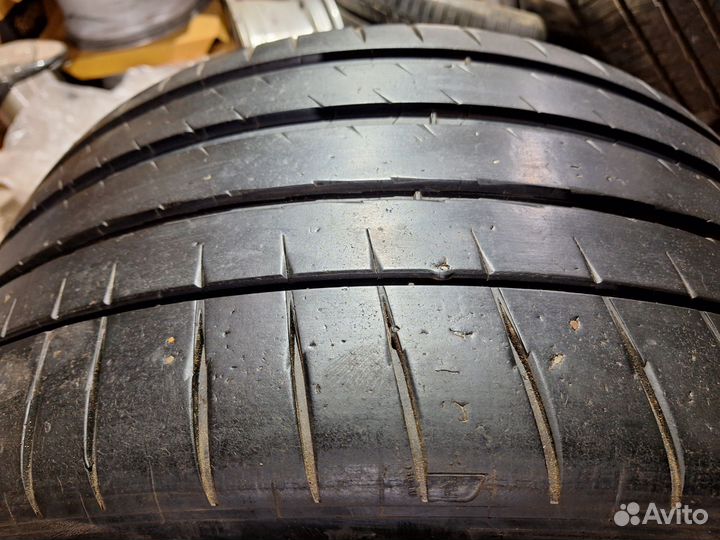 Michelin Pilot Sport 4 S 325/35 R22 114Y