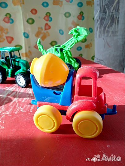Игрушки/ машинки/технка