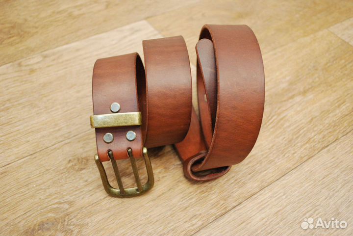 Мужской кожаный ремень